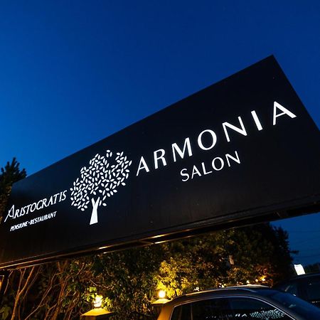 Hotel Armonia By Aristocratis Targu Neamt Exterior foto